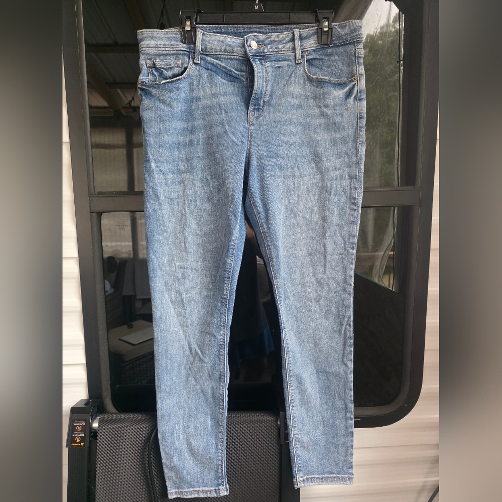 Old Navy Women's Jeans Rockstar Super Skinny Mid Rise